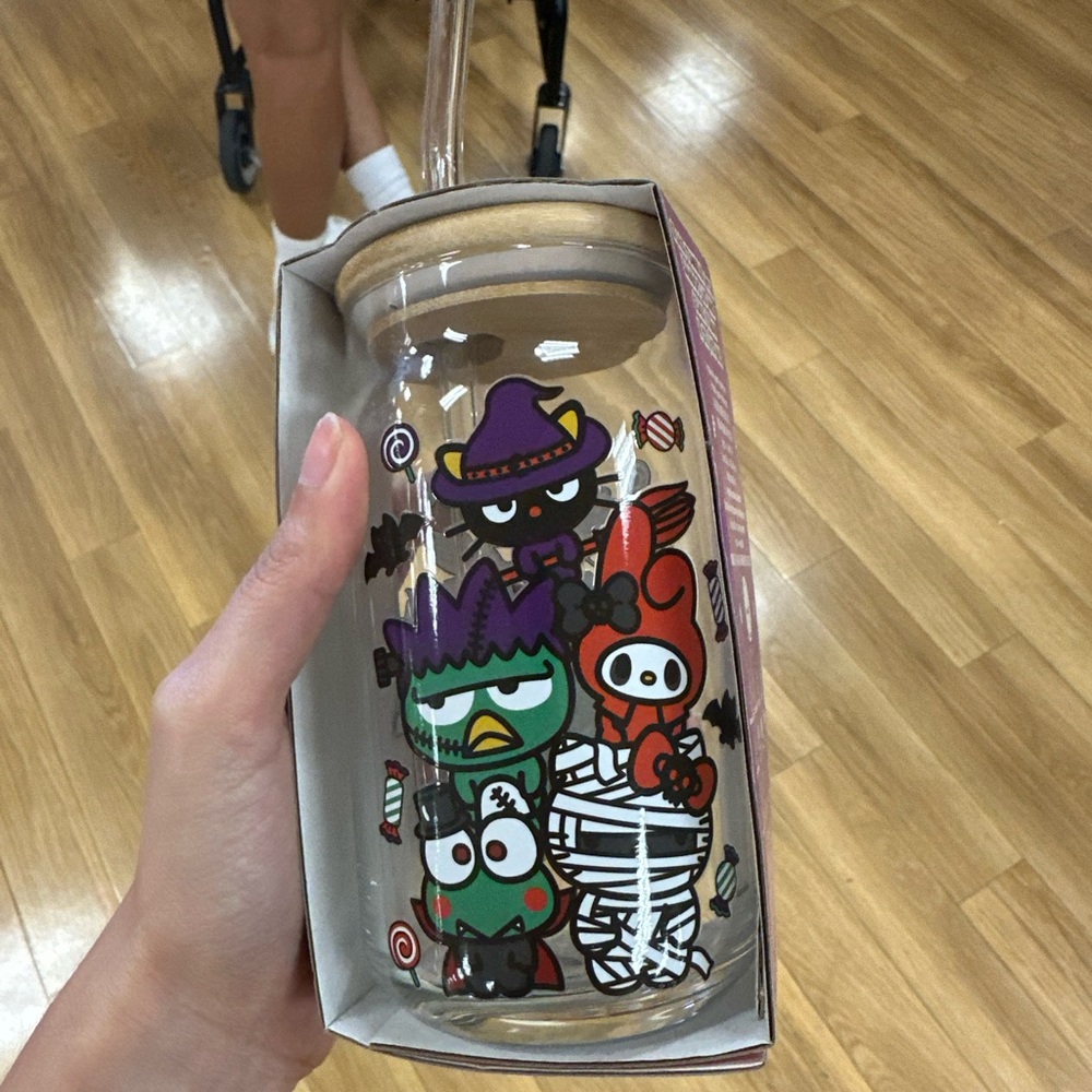 Hello kitty and friends Halloween glass tumbler